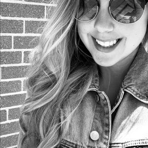 Meet your Posher, Melissa